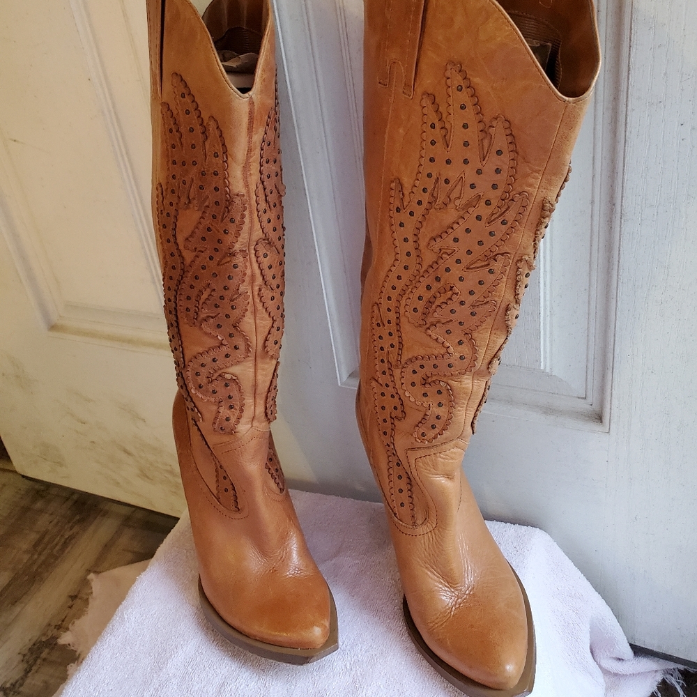 Jessica Simpson Tall Cowboy Boots Size 6